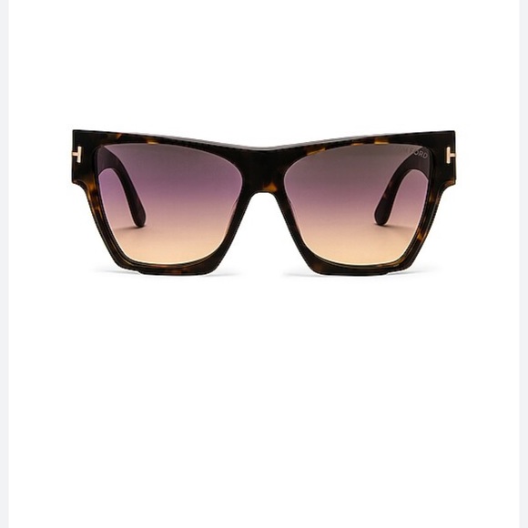 TOM FORD
Dove Sunglasses - Picture 2 of 5